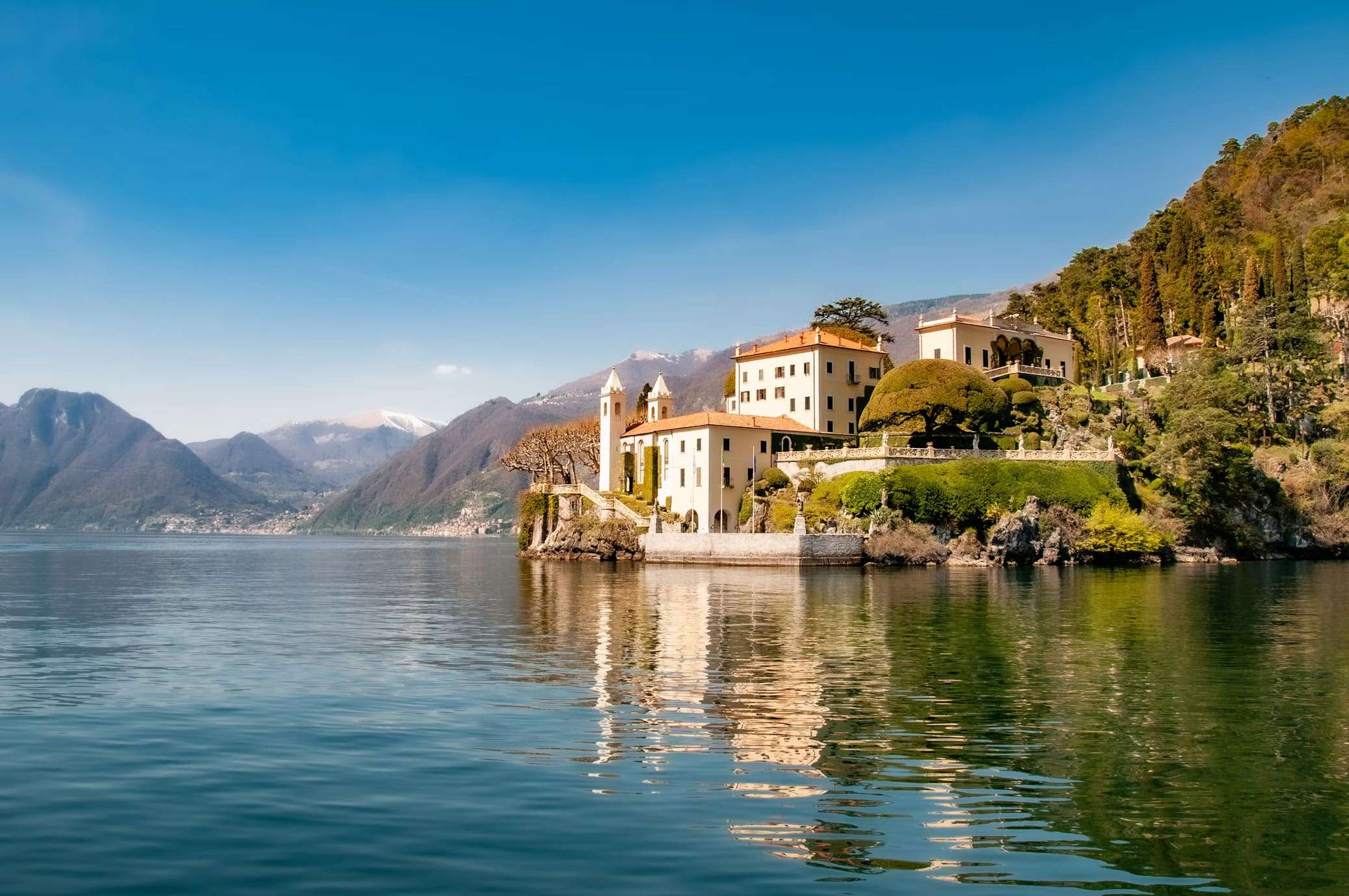 lake-como-italy-ovago