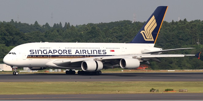 Singapore Airlines A380-800(9V-SKD) (4693344489)