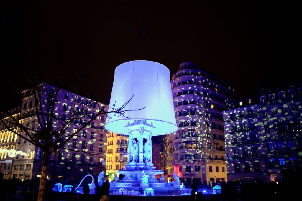 festival of lights lyon ovago