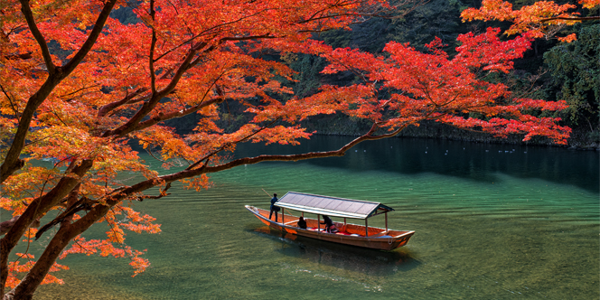 Arashiyama Bamboo Forest - boat on the Hozu River