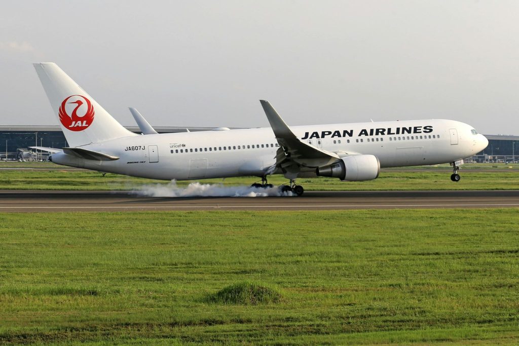 best premium economy carriers ovago