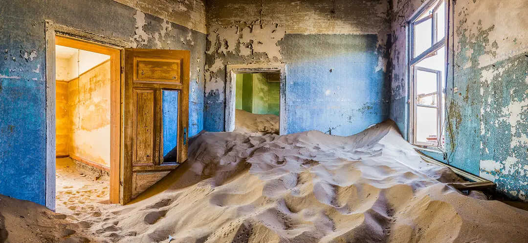 dark tourism kolmanskop namibia ovago